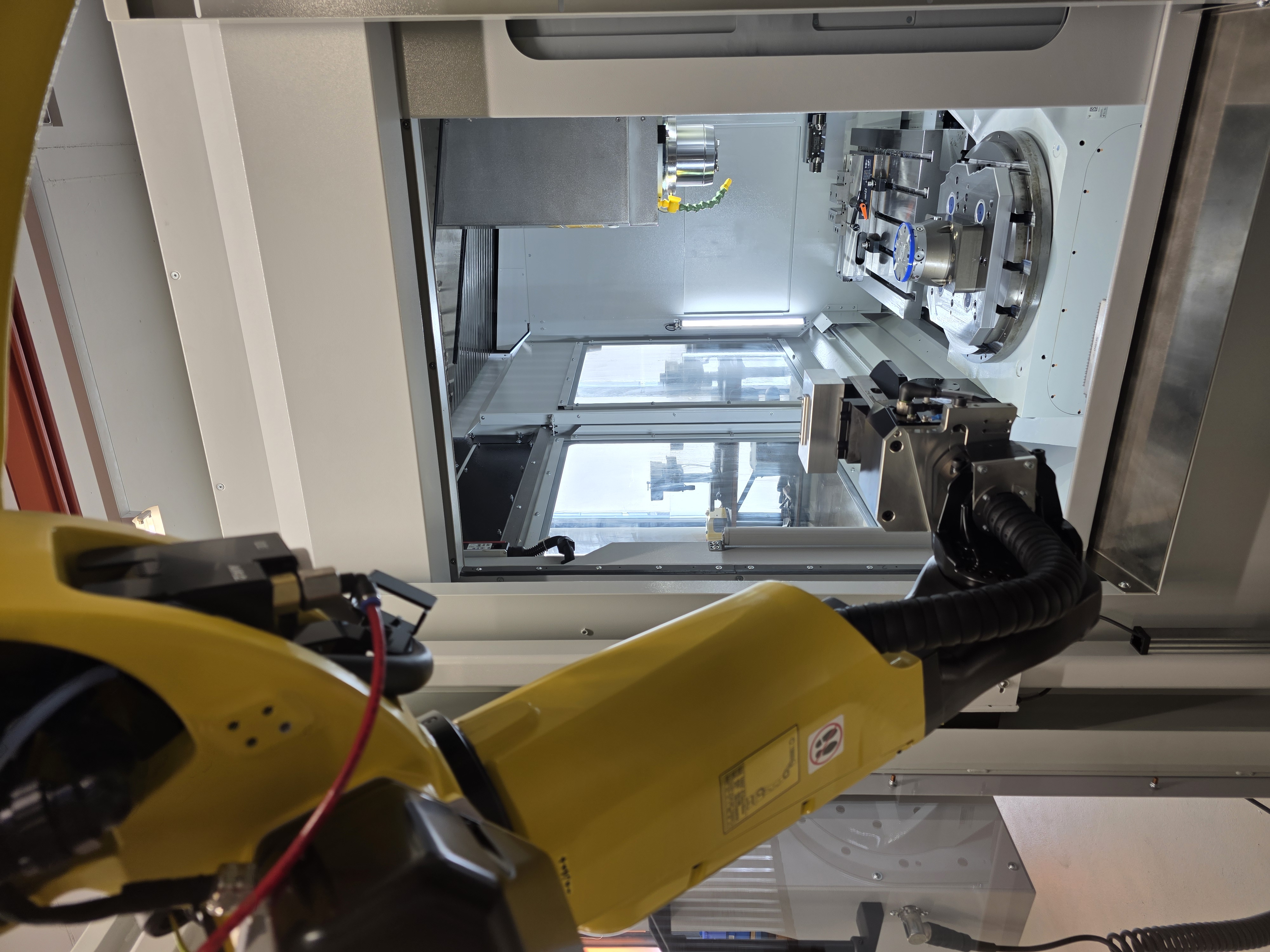 New Spinner machine with robot.